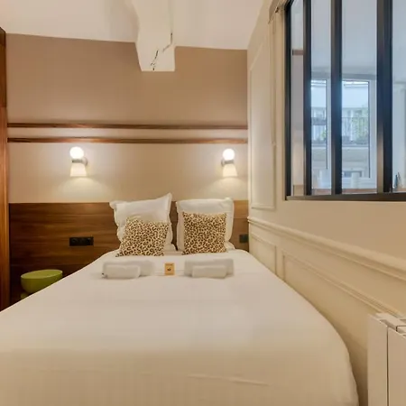 Splendid 10pax In The Center Of Lägenhet Paris