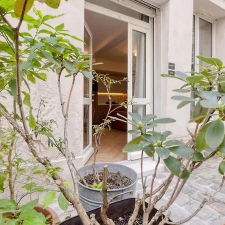 Lägenhet Splendid 10pax In The Center Of